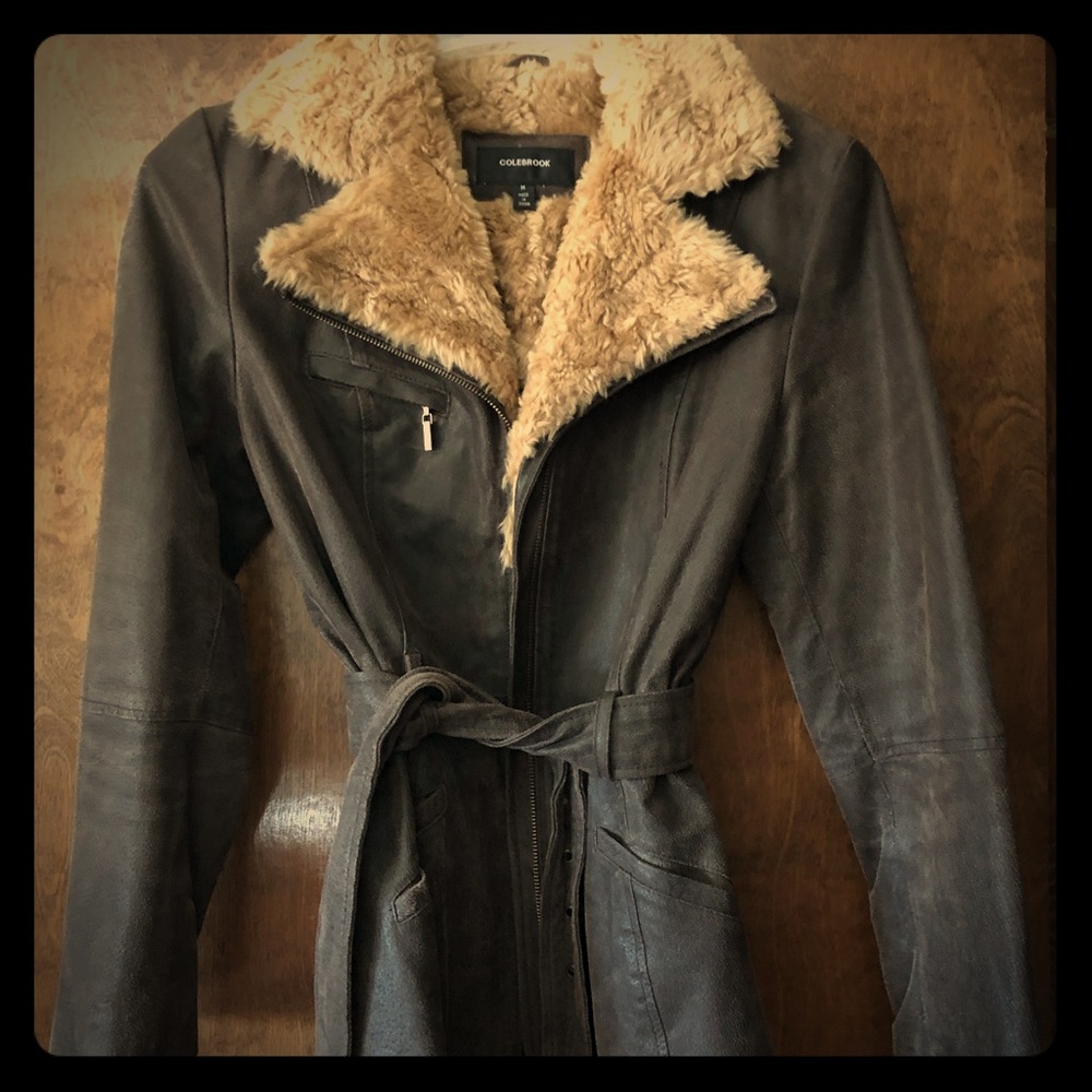 Women’s Brown leather fur lined jacket!